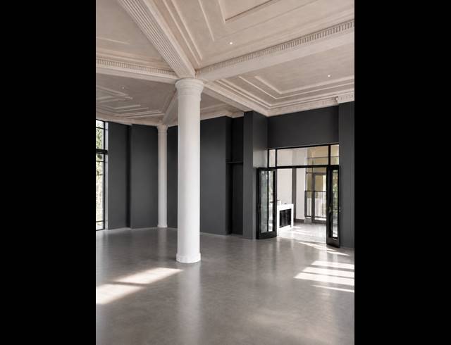 119M² BUILDING TO LET IN WOODSTOCK